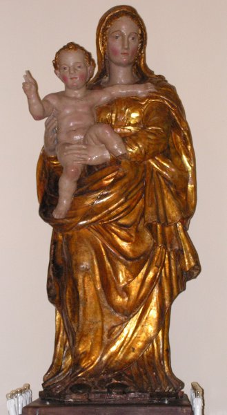 antica statua lignea di Maria